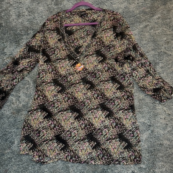 A thin sheer dressy top or even a coverup for summer time! - Picture 3 of 4